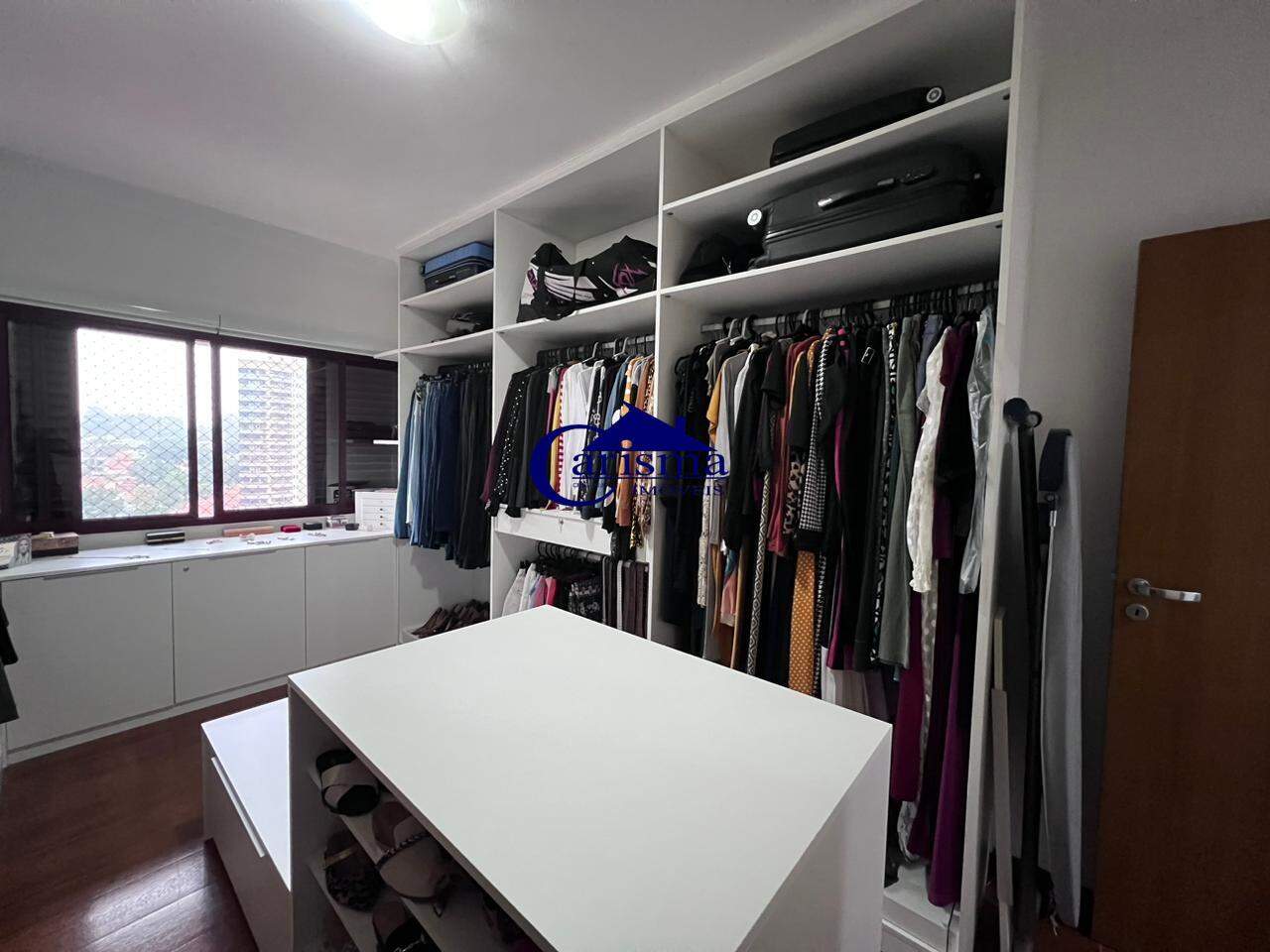 Apartamento à venda com 3 quartos, 238m² - Foto 20