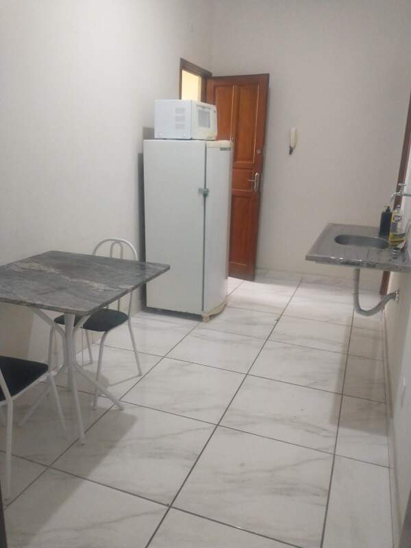 Kitnet para aluguel no Nova Suíssa: 