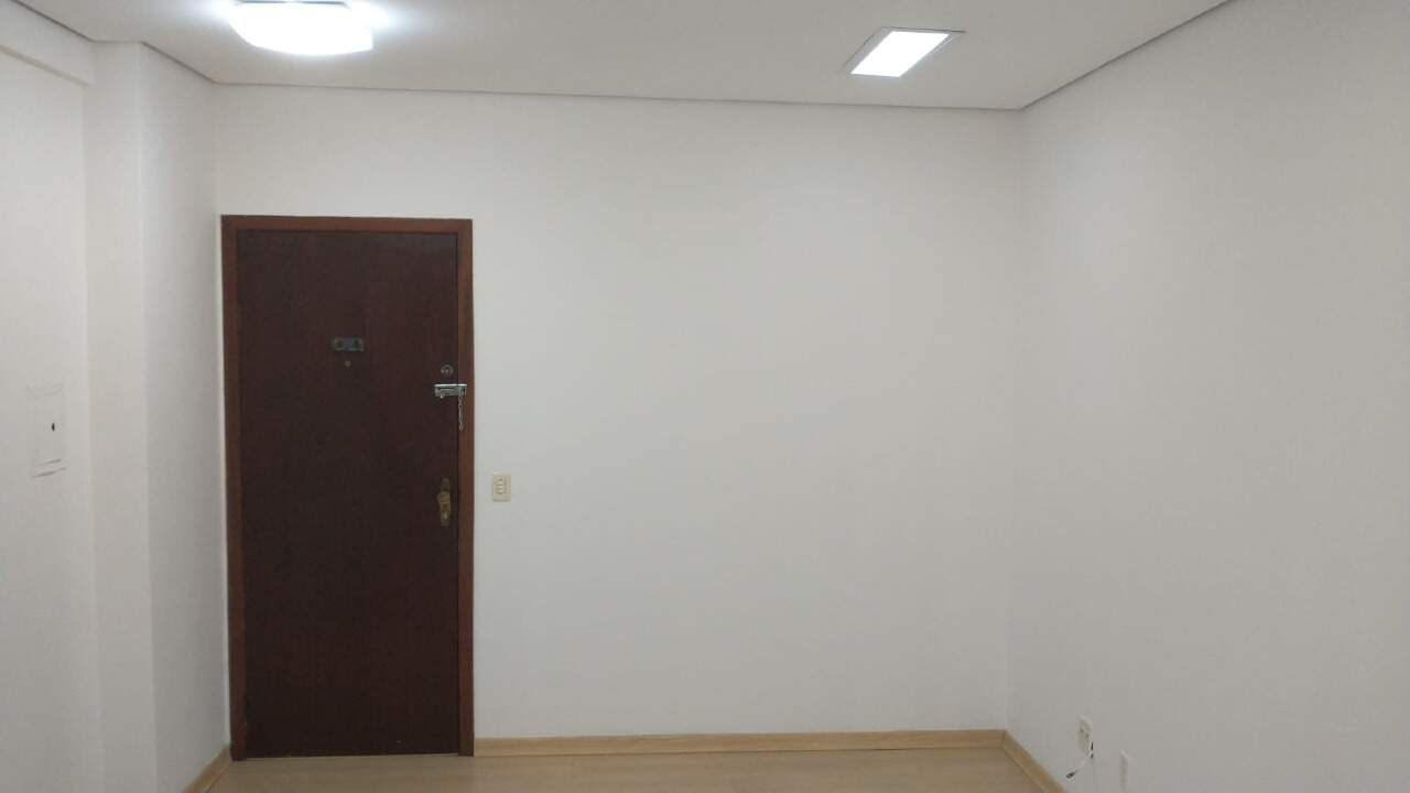 Sala para aluguel no Lourdes: 