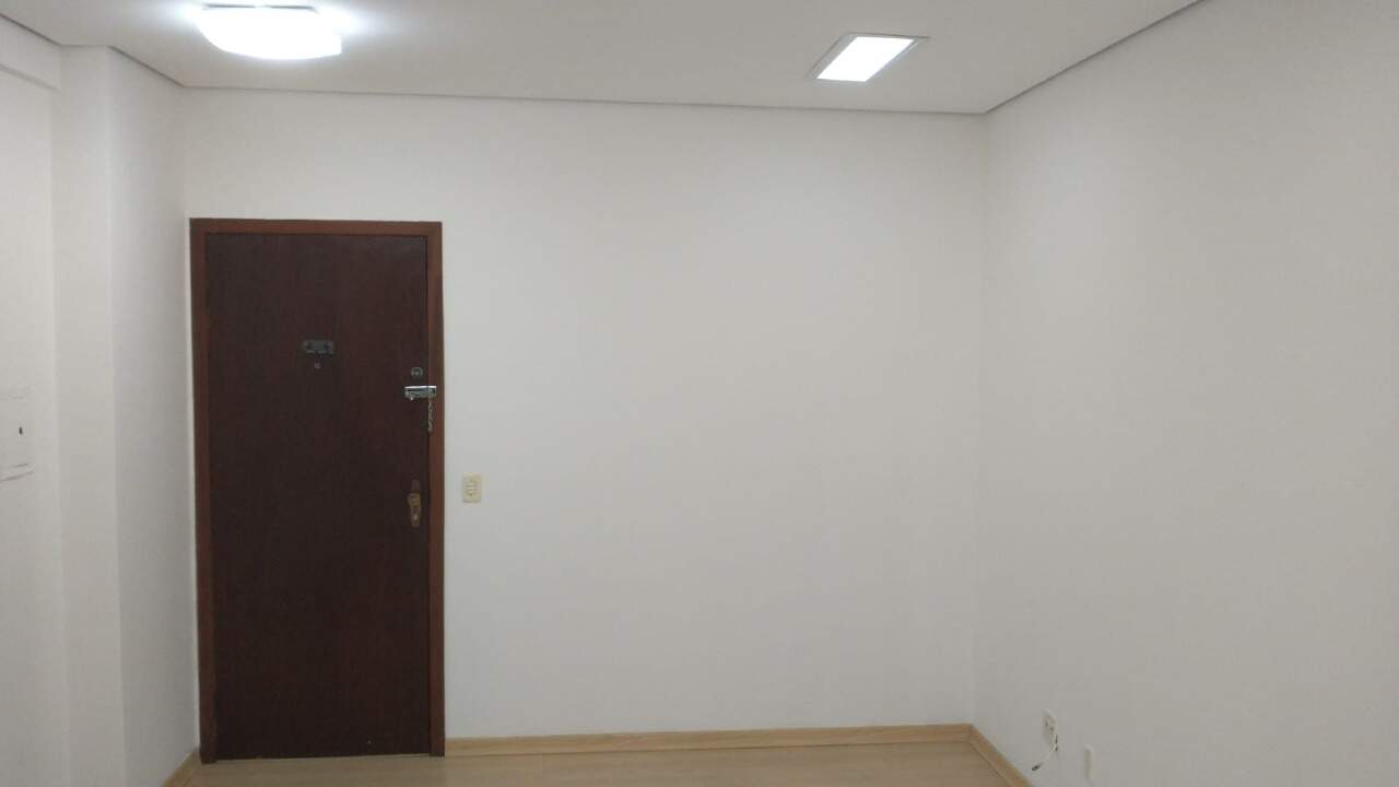 Sala para aluguel no Lourdes: 