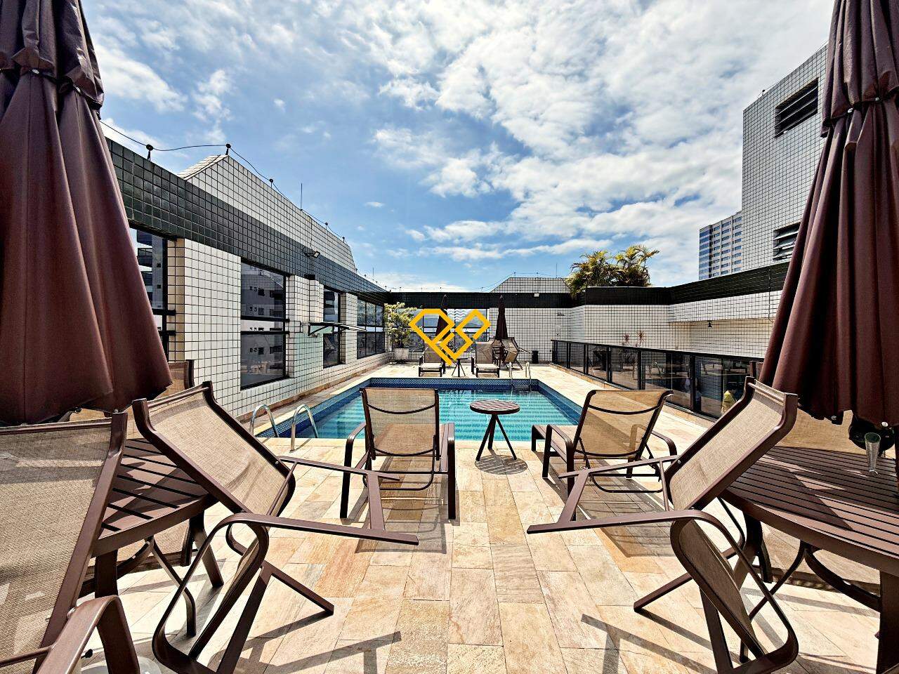 Piscina e solarium