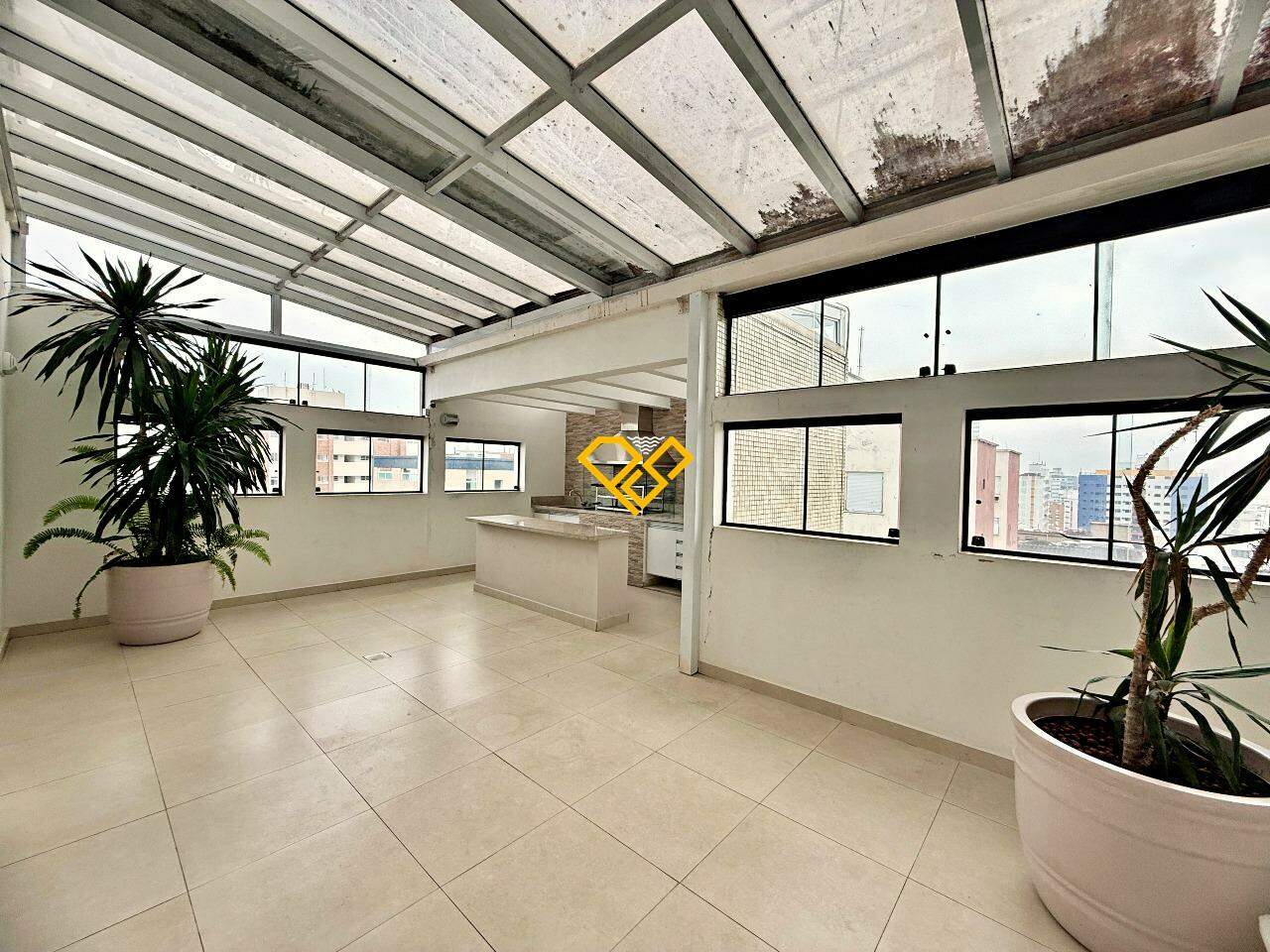 Espaço gourmet com churrasqueira