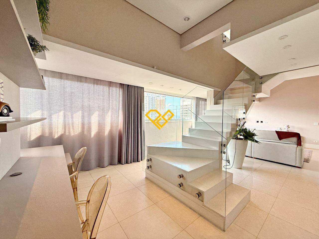 Cobertura à venda no Gonzaga: Sala 1 ° andar