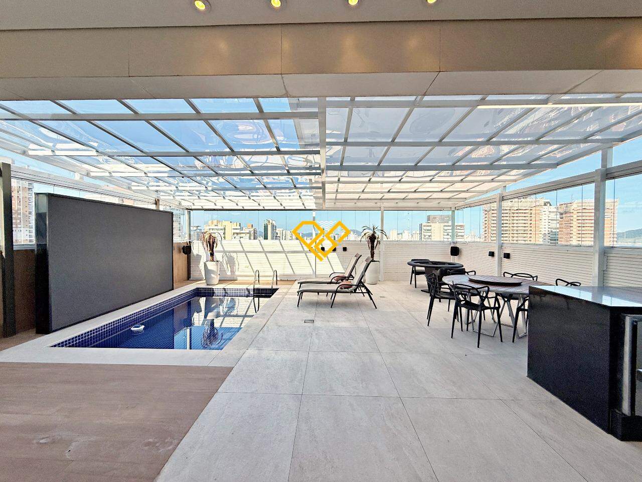 Cobertura à venda no Gonzaga: Piscina