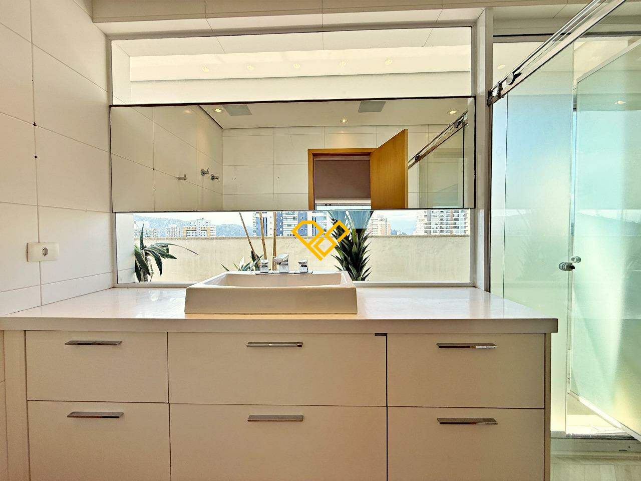 Cobertura à venda no Gonzaga: Wc Suíte 1 