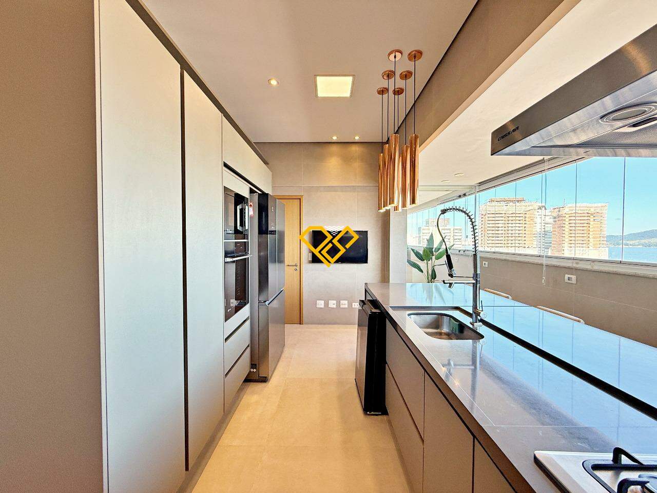 Cobertura à venda no Gonzaga: Cozinha