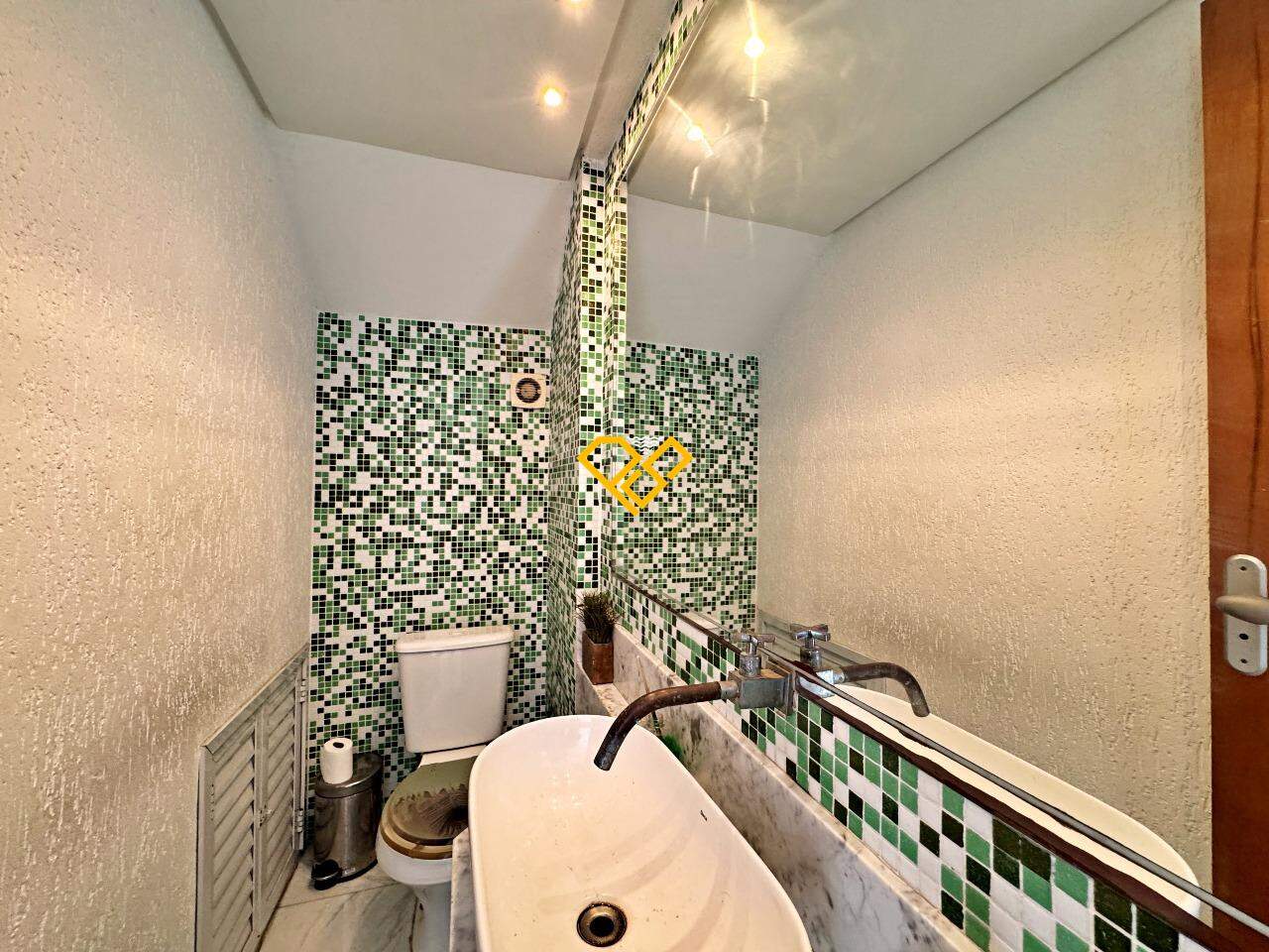 Cobertura à venda no Campo Grande: Lavabo