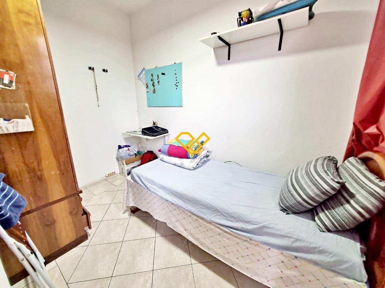 Apartamento à venda no Ponta da Praia: Dependência