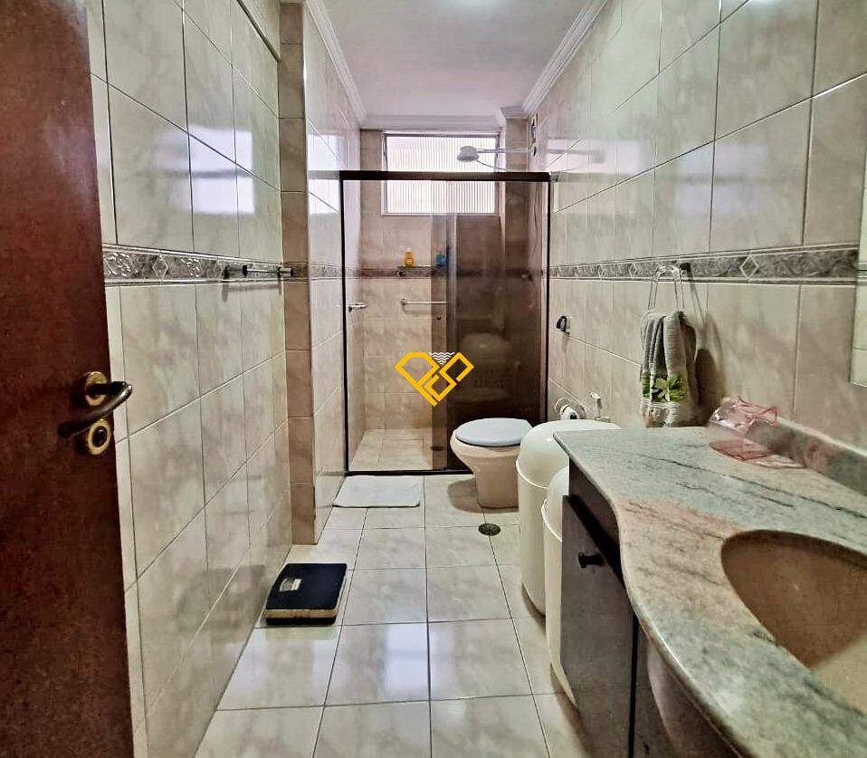 Apartamento à venda no Ponta da Praia: Wc social