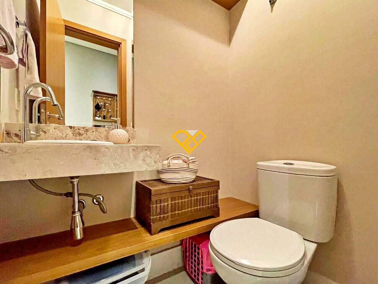 Apartamento à venda no Gonzaga: Lavabo