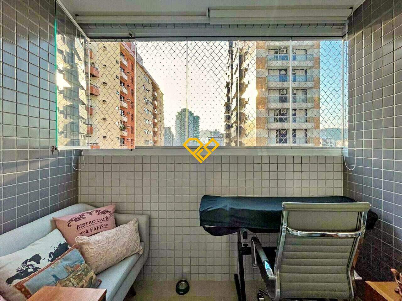 Apartamento à venda no Gonzaga: Varanda