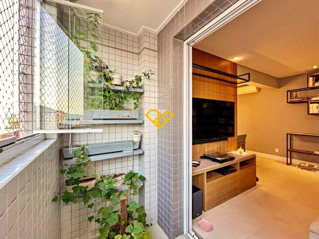 Apartamento à venda no Gonzaga: Varanda