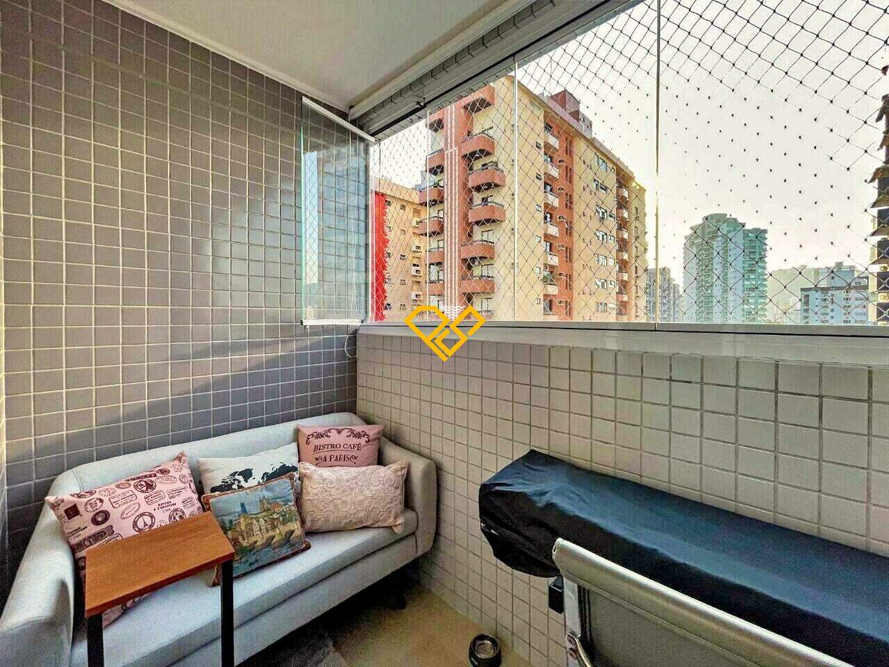 Apartamento à venda no Gonzaga: Varanda