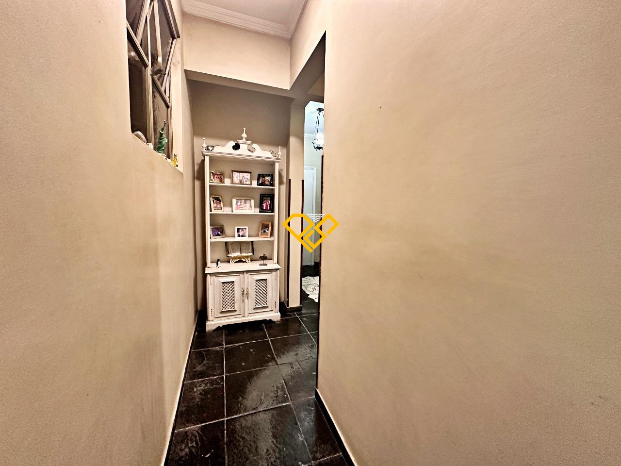 Apartamento à venda no Ponta da Praia: Entrada