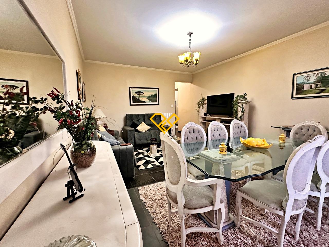 Apartamento à venda no Ponta da Praia: Sala