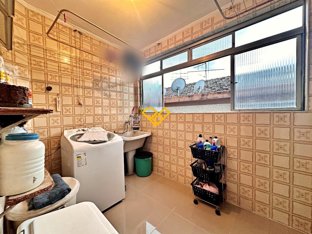 Apartamento à venda no Ponta da Praia: Área de serviço