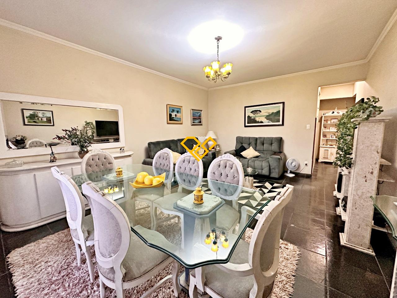 Apartamento à venda no Ponta da Praia: Sala