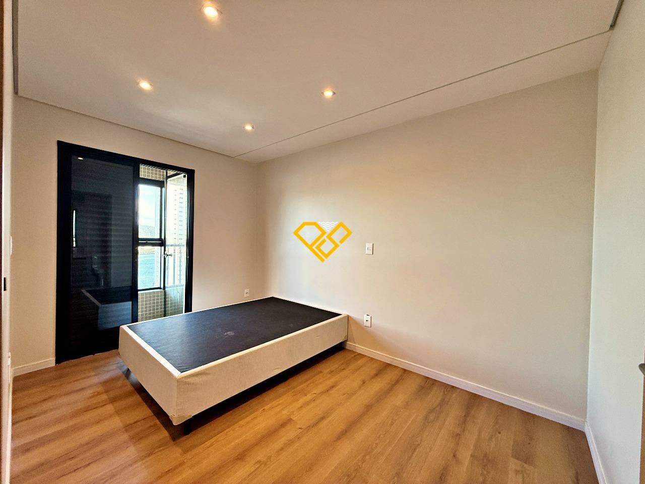 Apartamento à venda no Ponta da Praia: Dormitório 1 - suíte