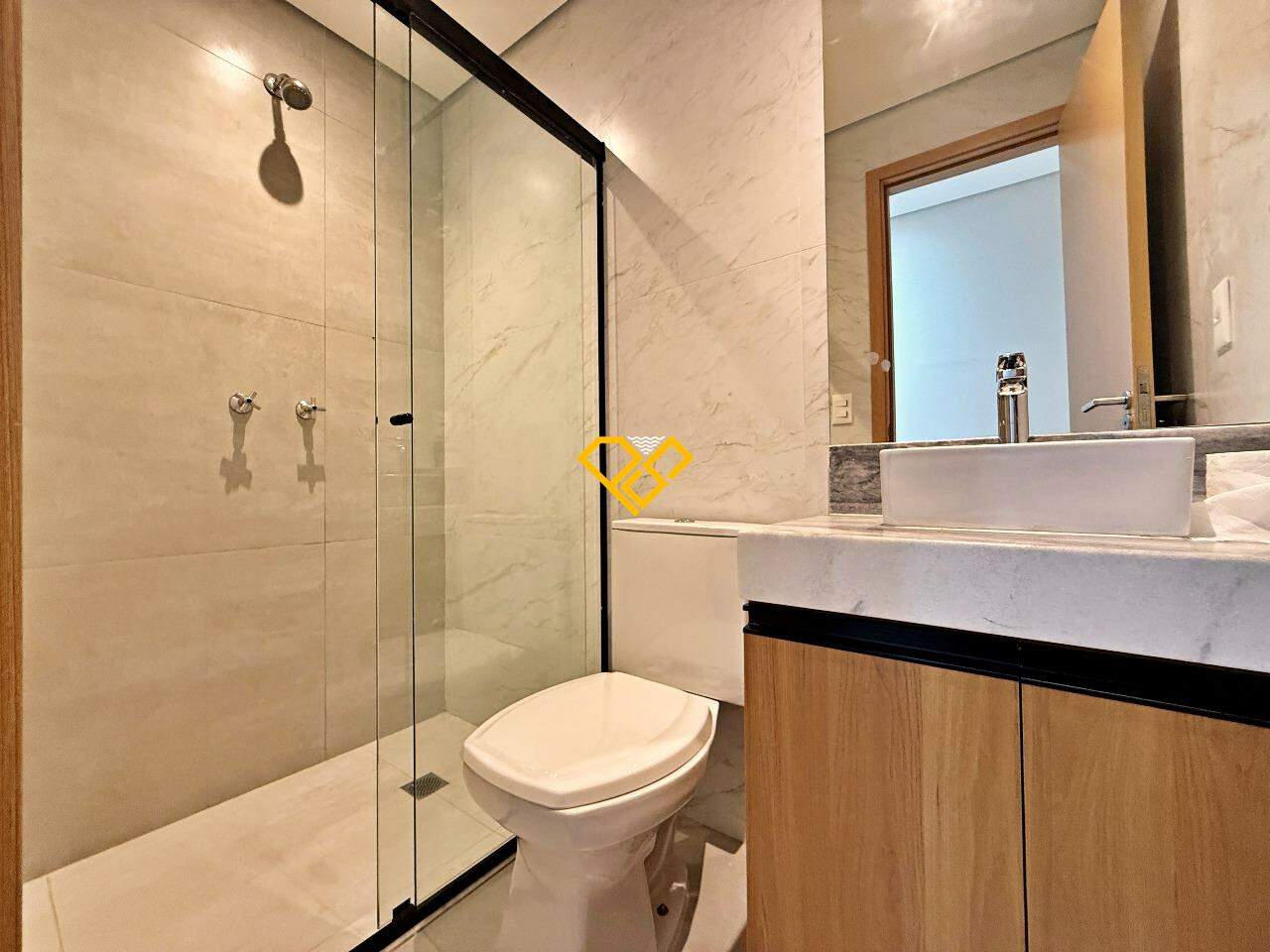Apartamento à venda no Ponta da Praia: Wc social