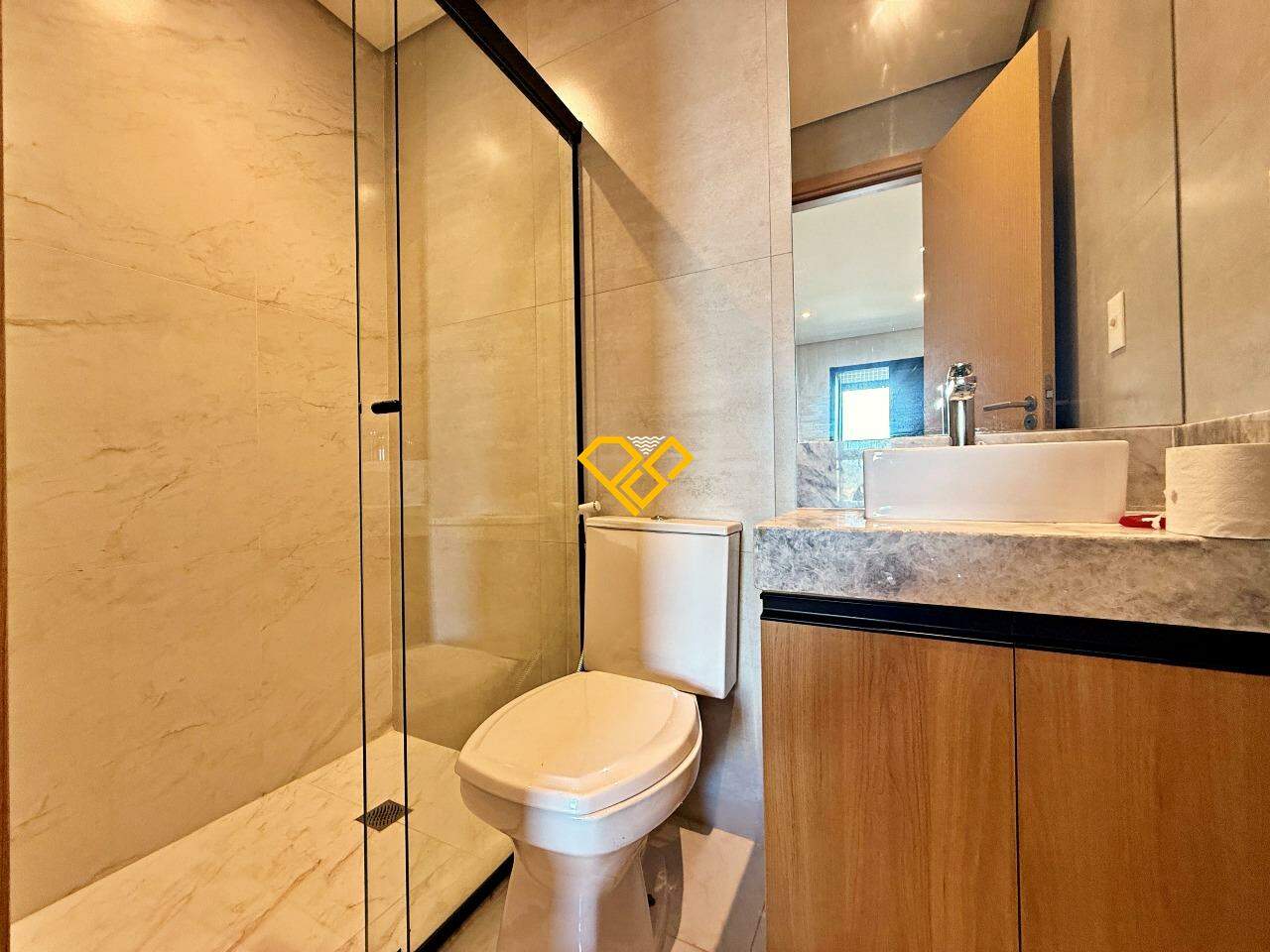 Apartamento à venda no Ponta da Praia: Wc suíte