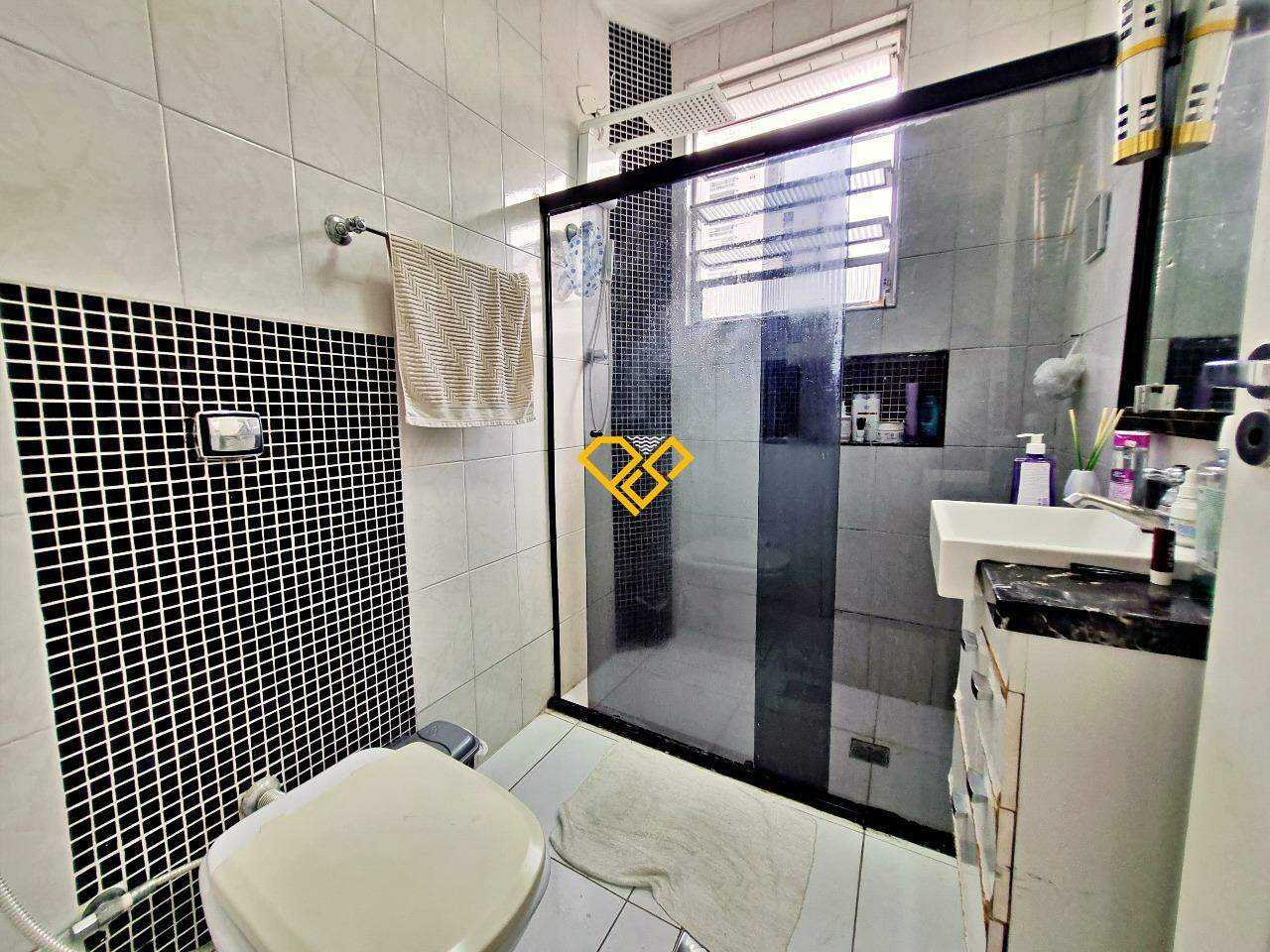 Apartamento à venda no Embaré: Wc social