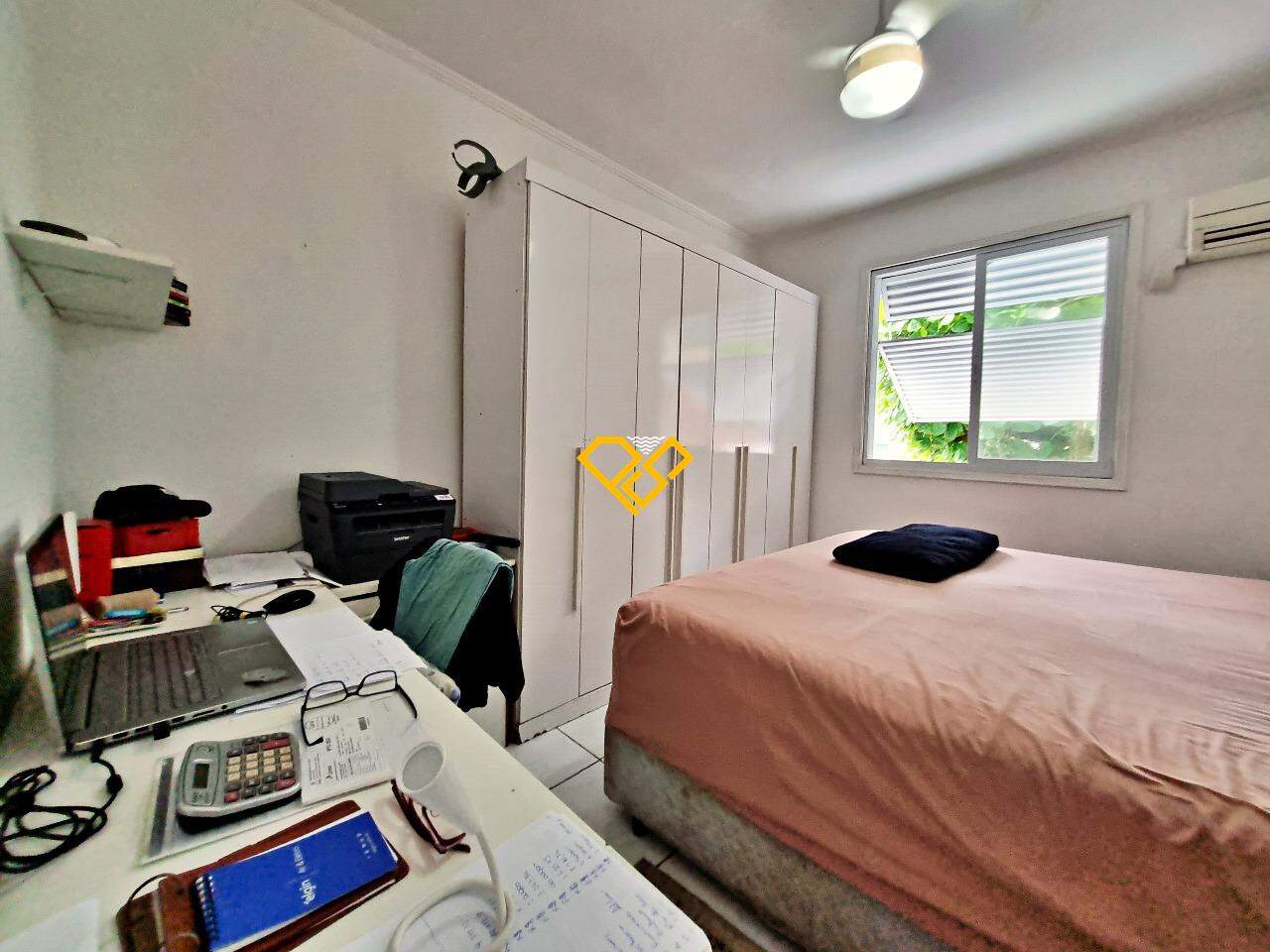 Apartamento à venda no Embaré: Dormitório 1