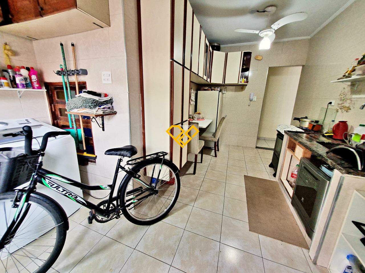 Apartamento à venda no Embaré: Cozinha