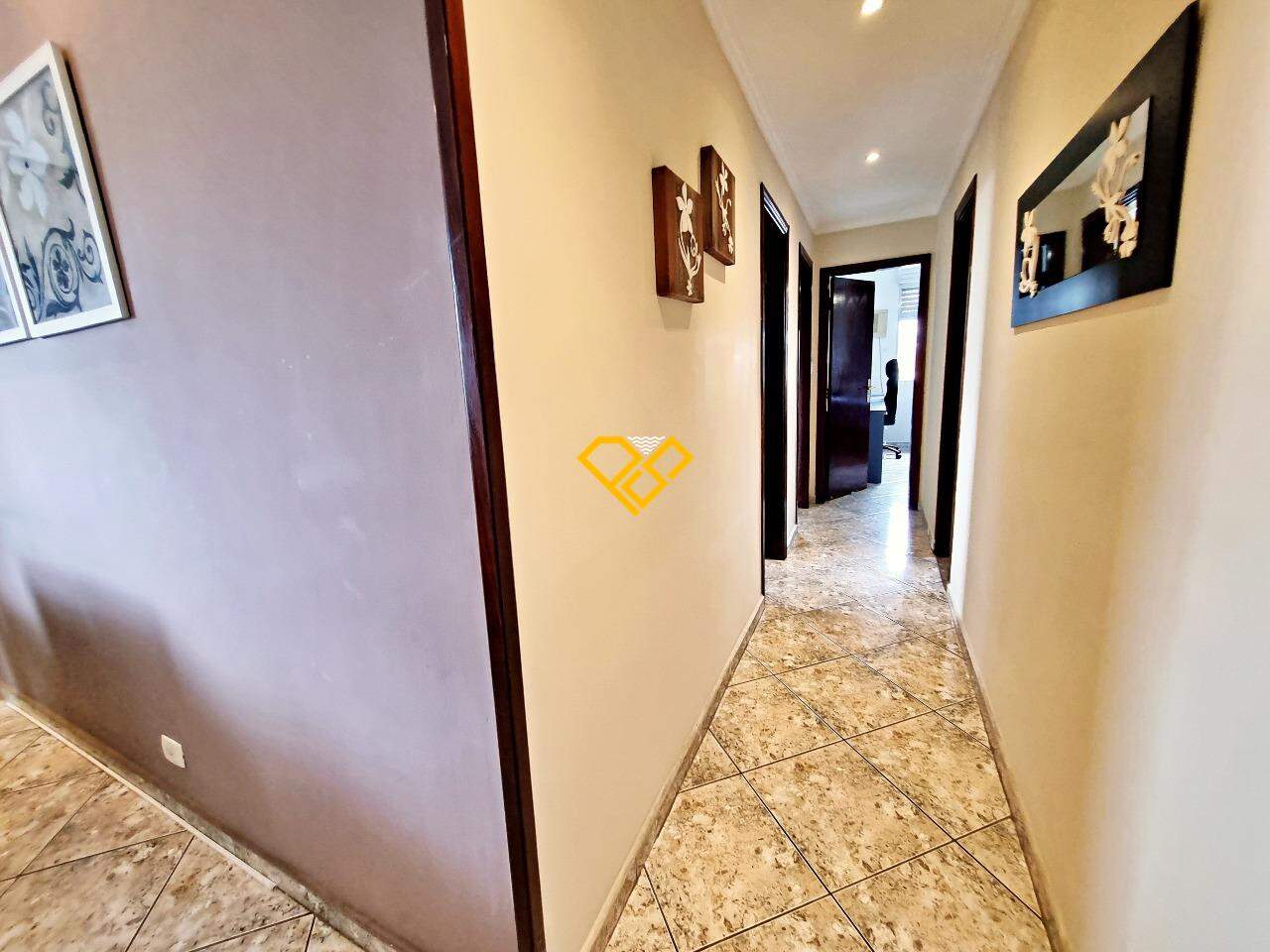 Apartamento à venda no Boqueirão: Corredor da área íntima