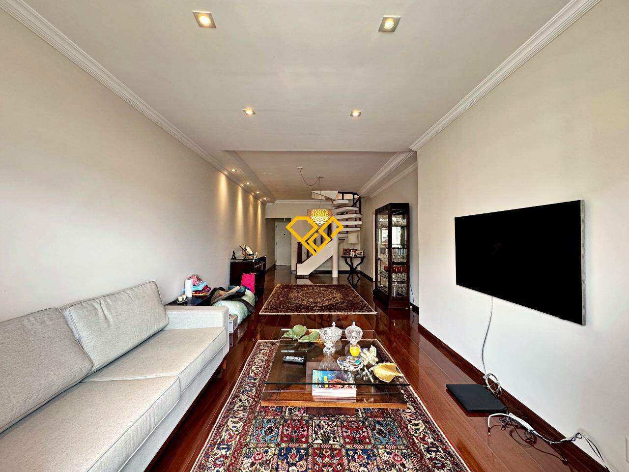 Cobertura à venda no Ponta da Praia: 