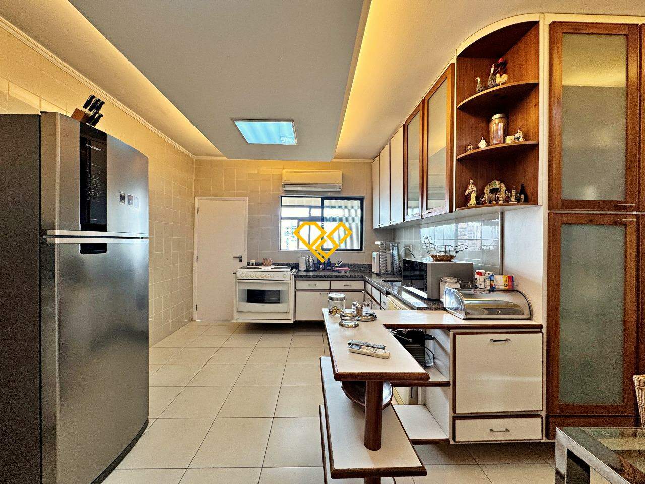 Cobertura à venda no Ponta da Praia: 