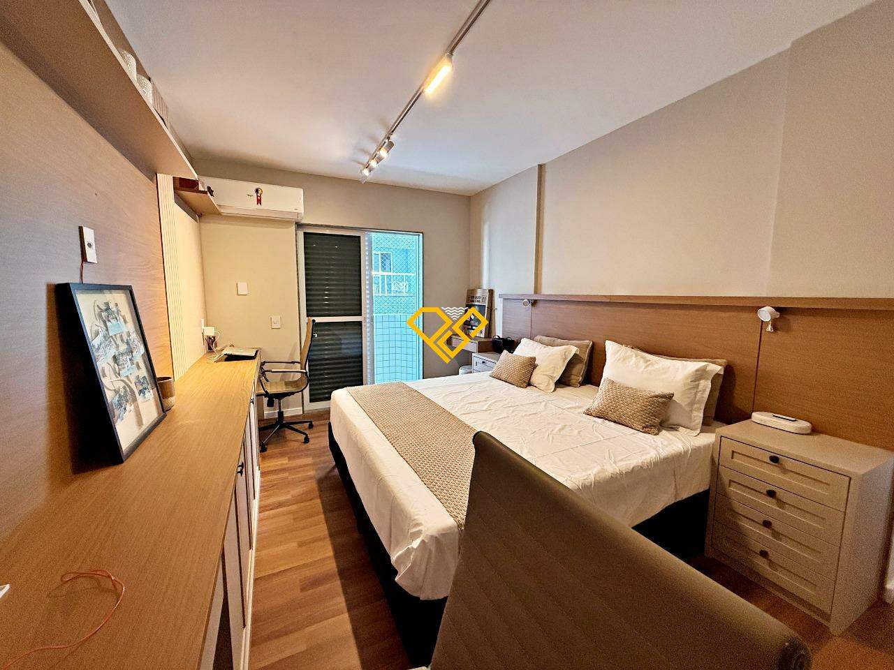 Apartamento à venda no Embaré: Suíte 1 - master