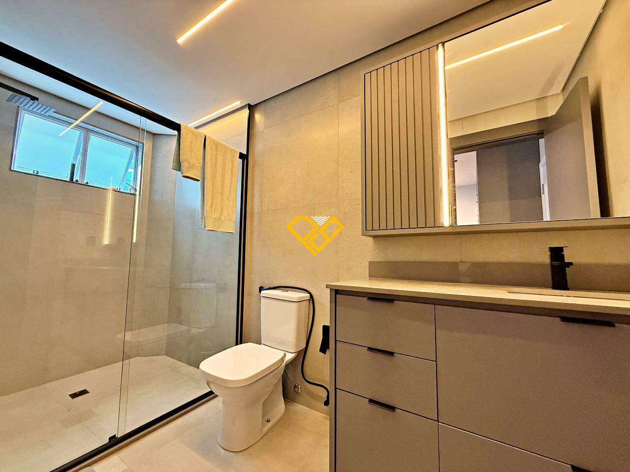 Apartamento à venda no Embaré: Wc suíte 2