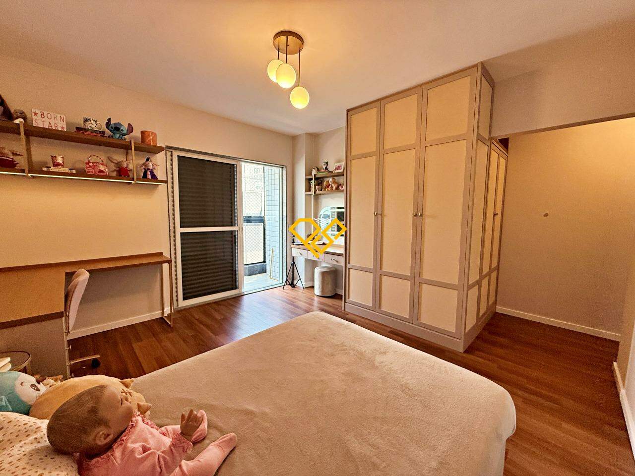 Apartamento à venda no Embaré: Suíte 3