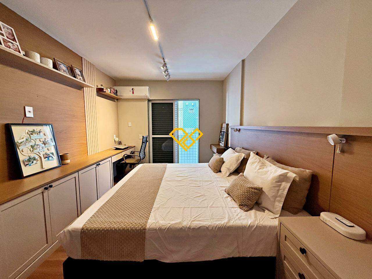 Apartamento à venda no Embaré: Suíte 1 - master