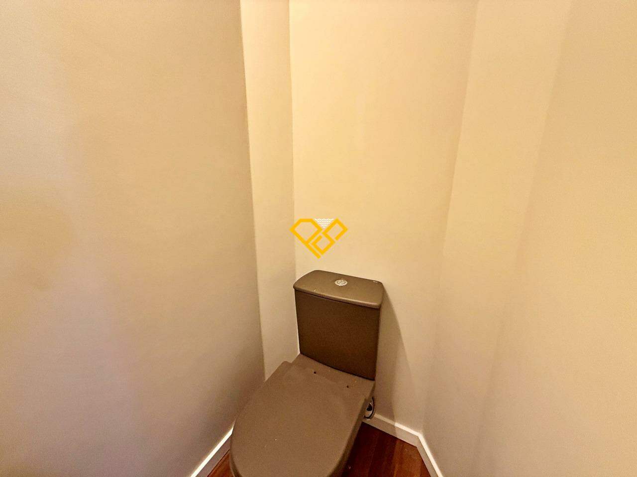 Apartamento à venda no Embaré: Lavabo