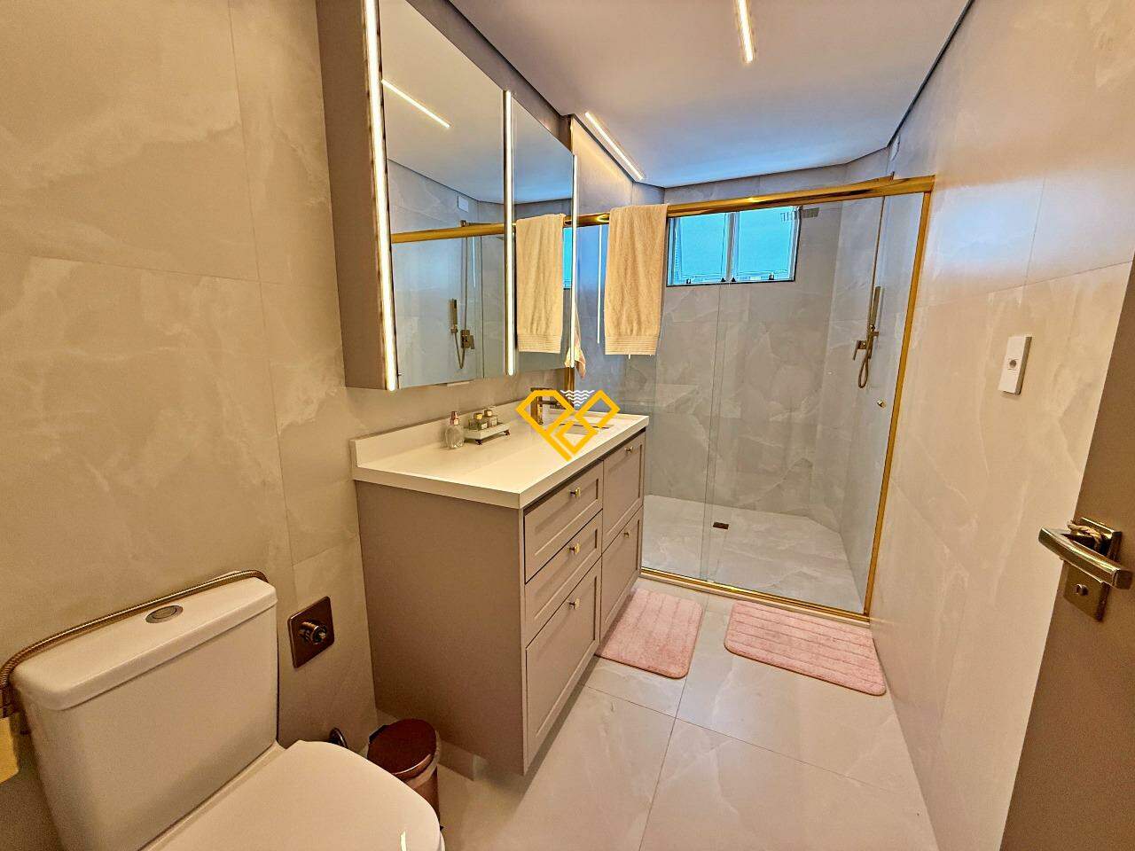 Apartamento à venda no Embaré: Wc suíte 3