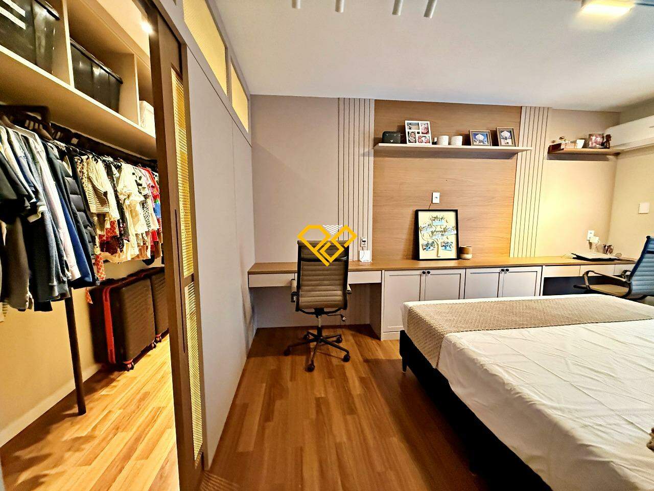 Apartamento à venda no Embaré: Suíte 1 - master