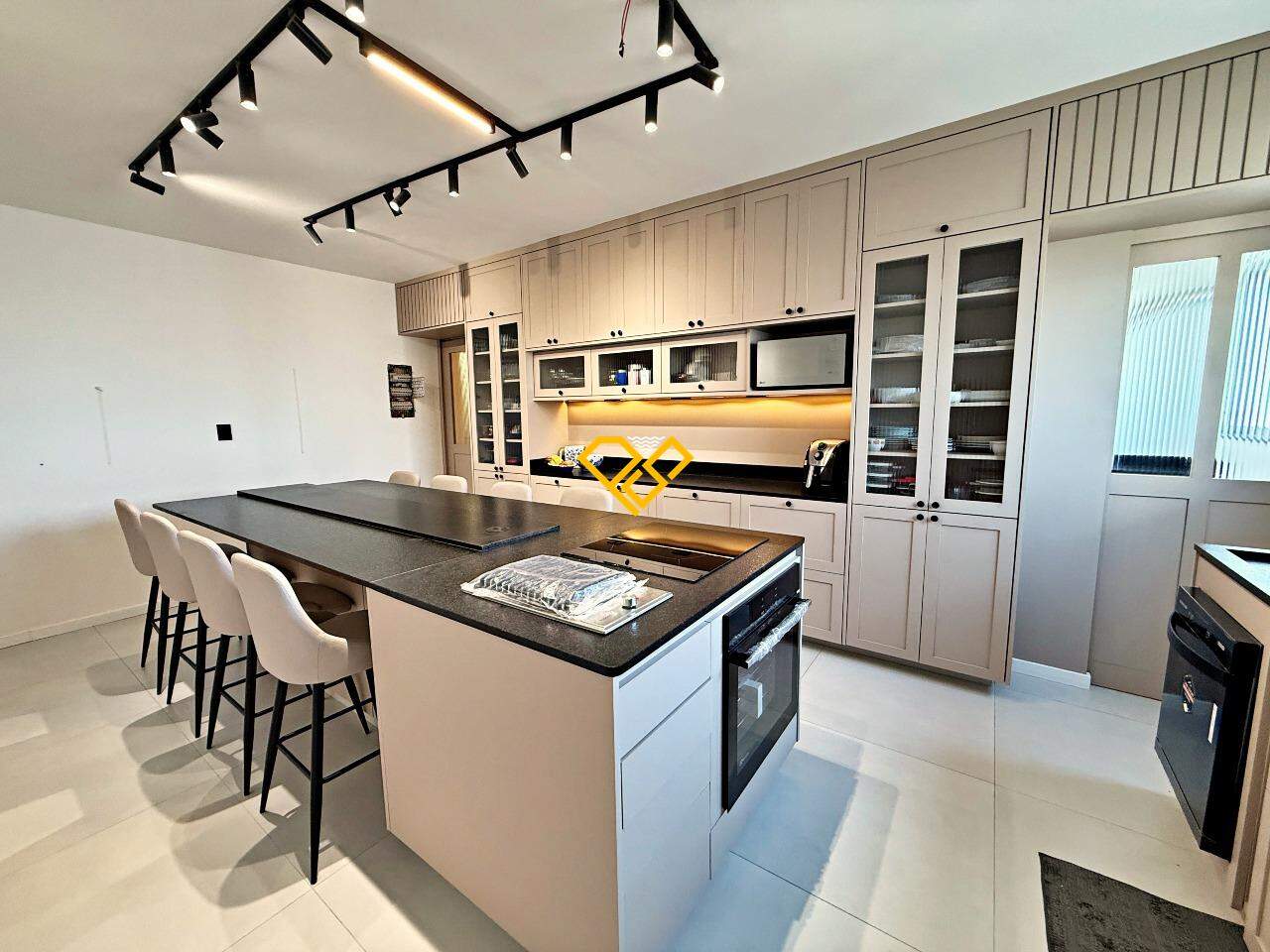 Apartamento à venda no Embaré: Cozinha