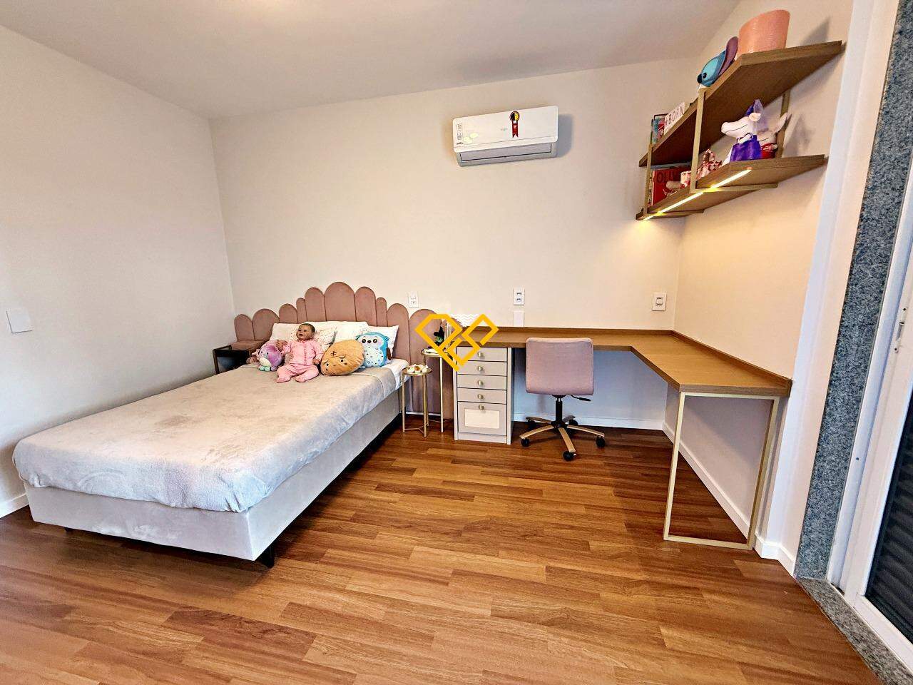 Apartamento à venda no Embaré: Suíte 3