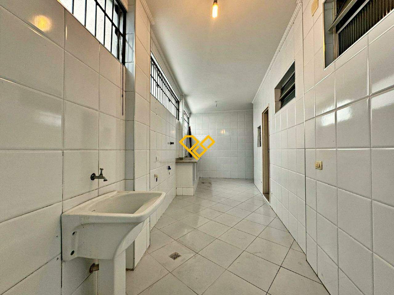 Casa para aluguel no Ponta da Praia: 