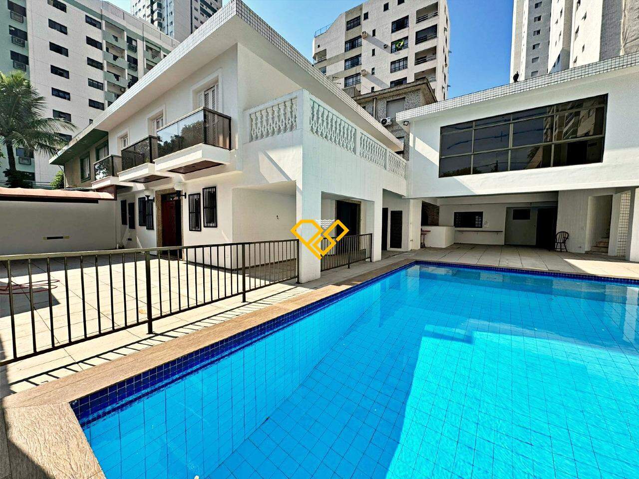 Casa para aluguel no Ponta da Praia: 