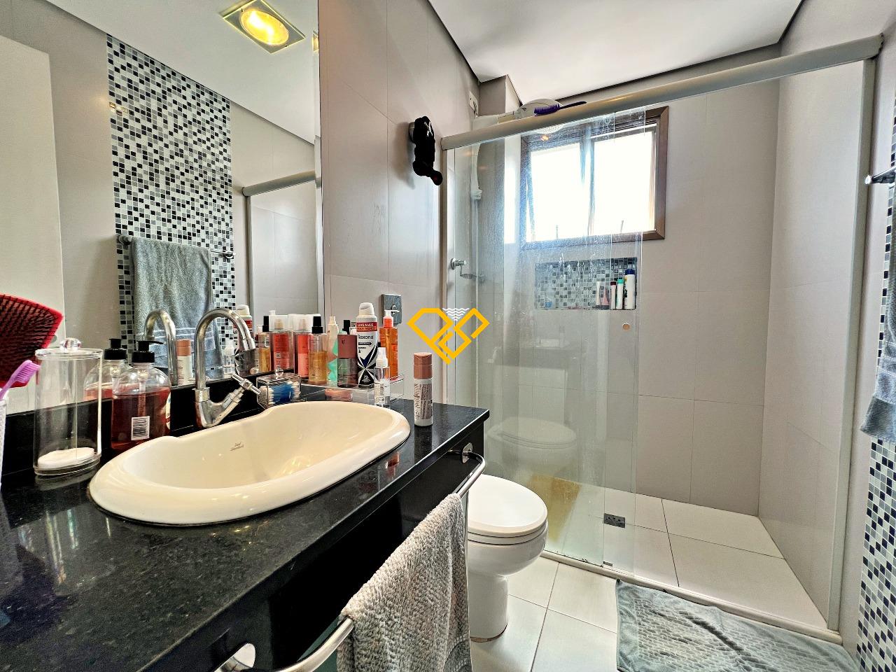 Cobertura à venda no Marapé: Wc social