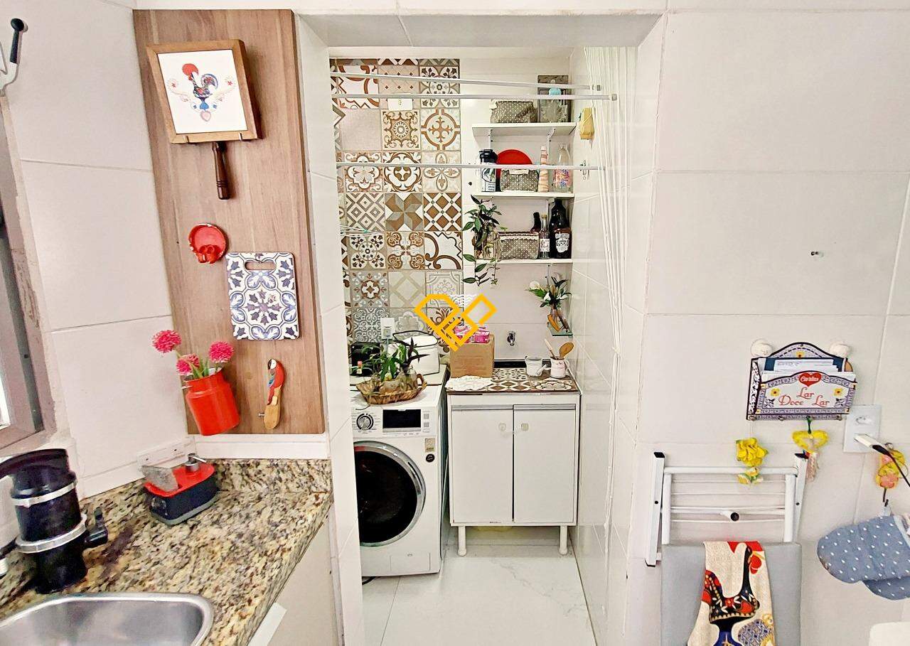 Apartamento à venda no Gonzaga: Área de serviço