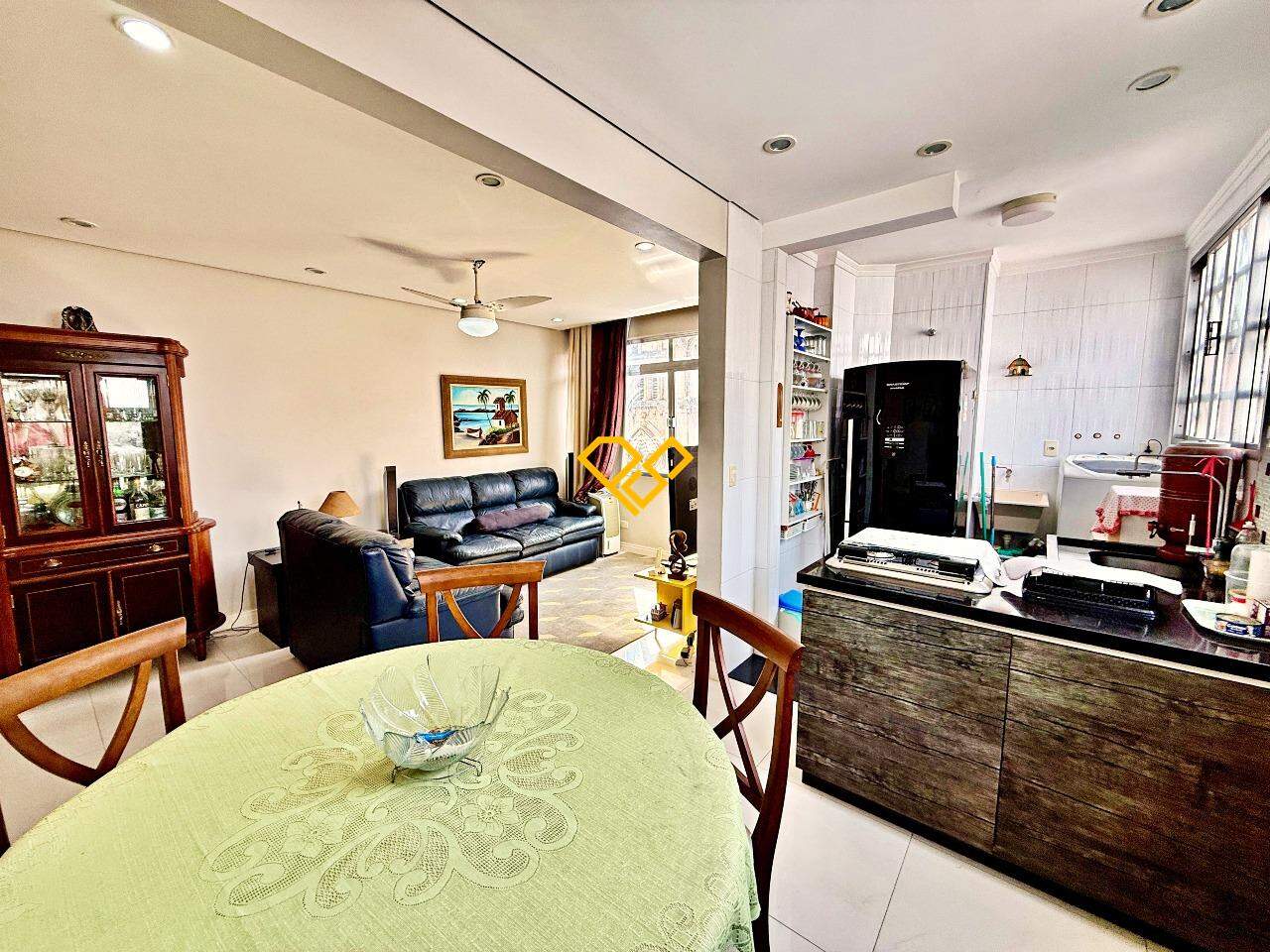 Apartamento à venda no Embaré:
