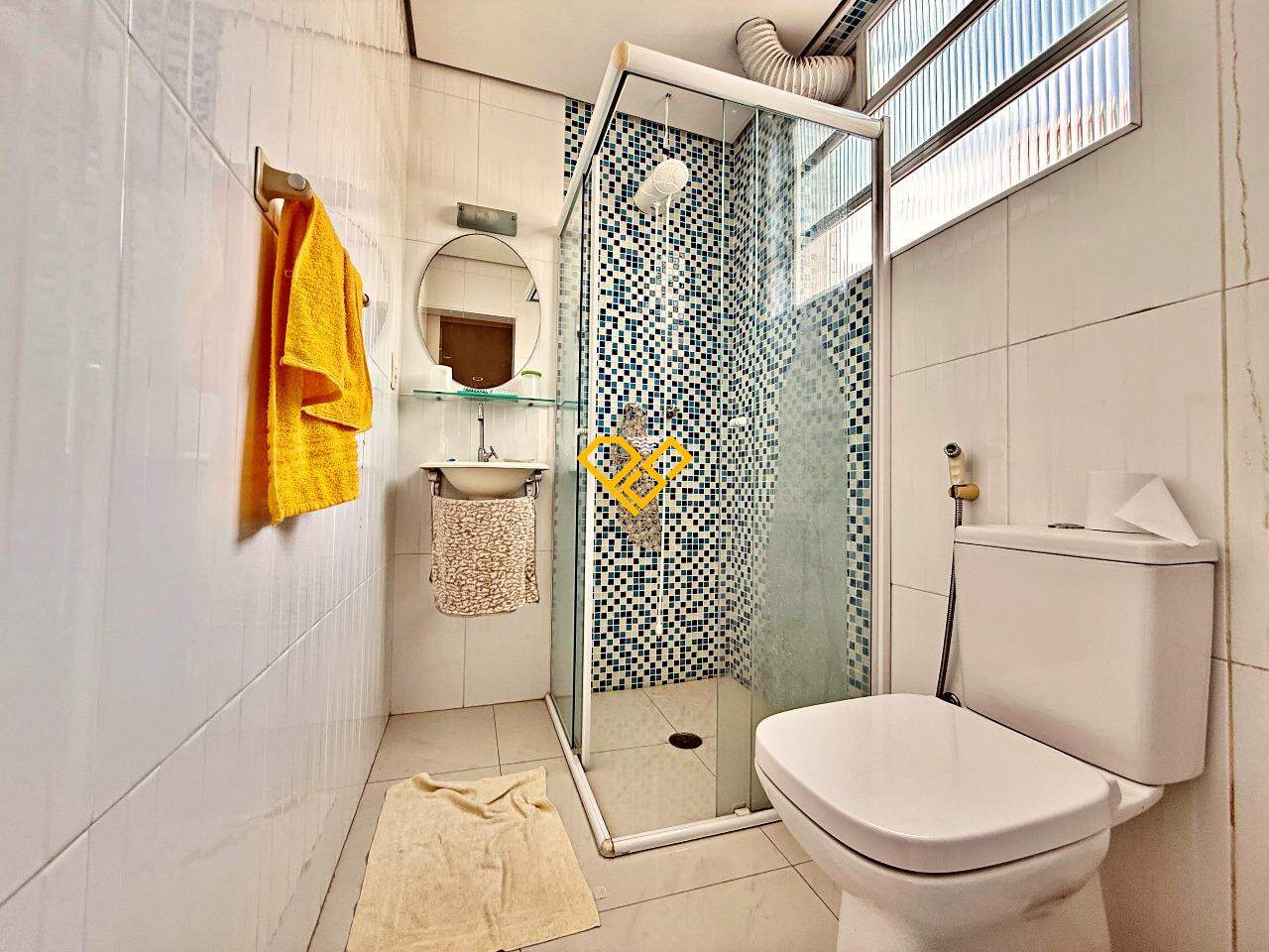 Apartamento à venda no Embaré: 