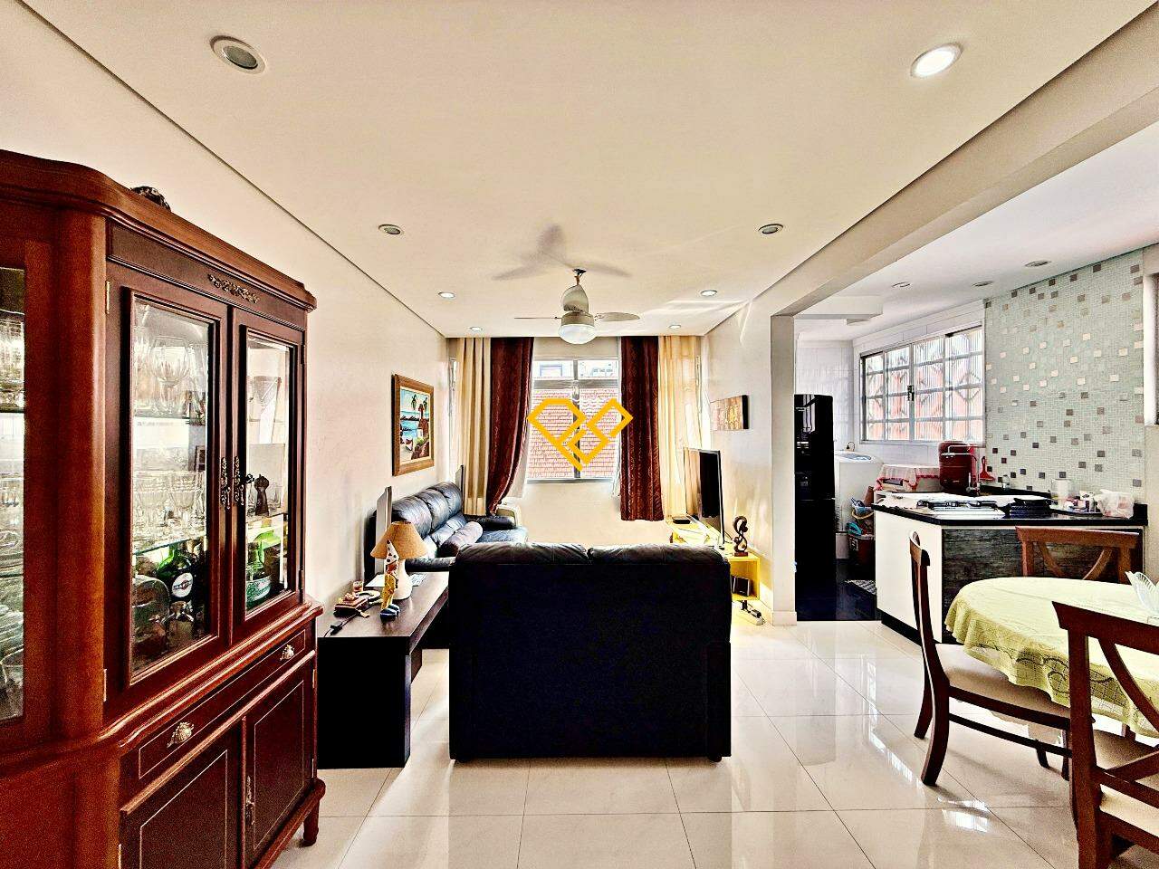 Apartamento à venda no Embaré: