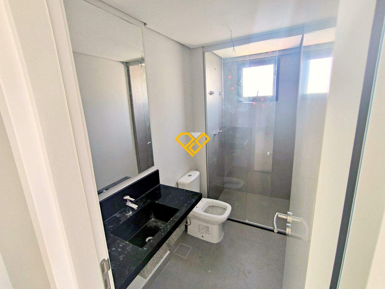 Apartamento à venda no Ponta da Praia: Wc suíte 2