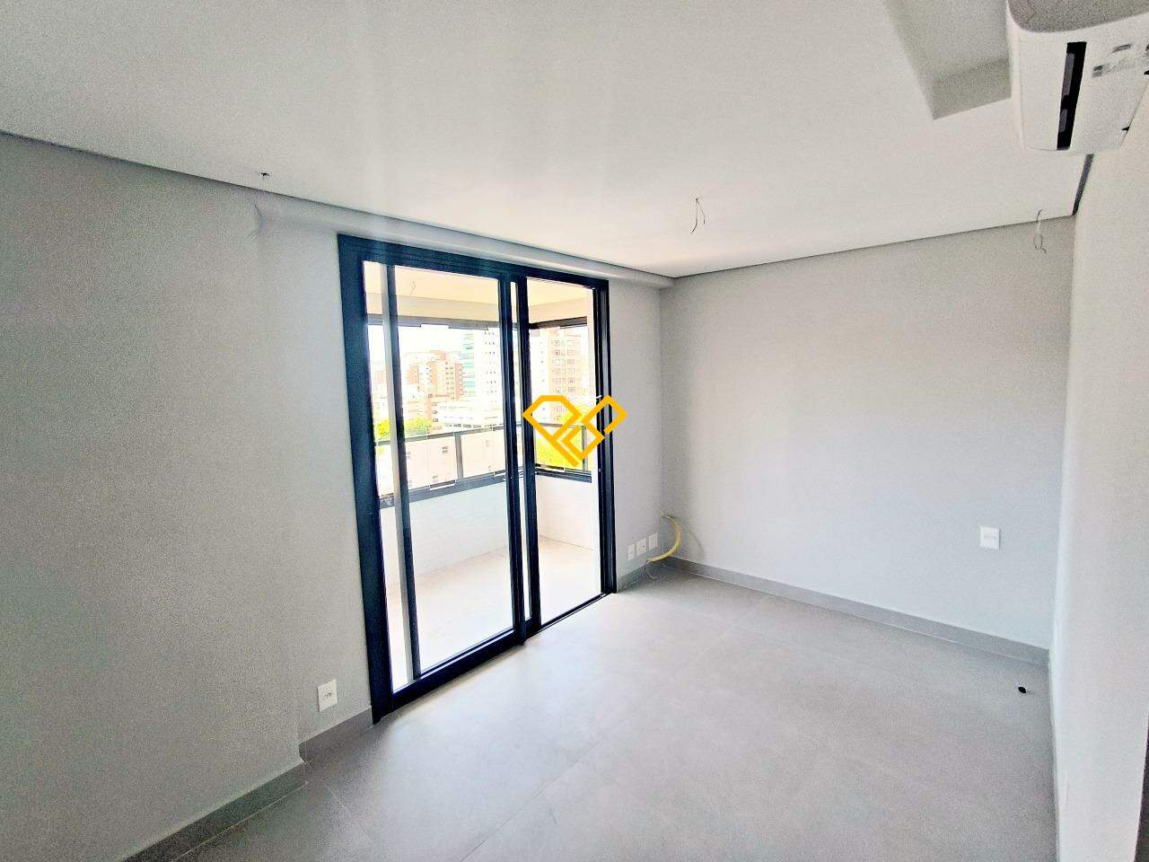 Apartamento à venda no Ponta da Praia: Suíte 2