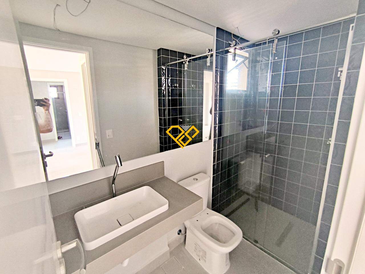 Apartamento à venda no Ponta da Praia: Wc social