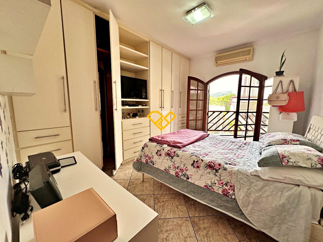 Sobrado à venda no Morro Nova Cintra: